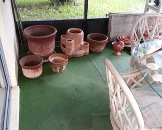 Pots 