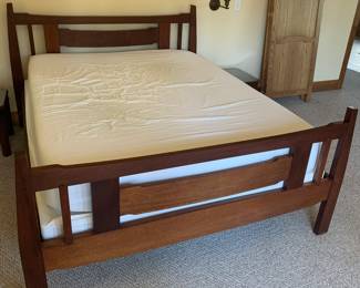 King Quarter Sawn Oak Bed with Tempur- Pedic mattress