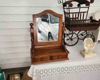 Men's shaving mirror