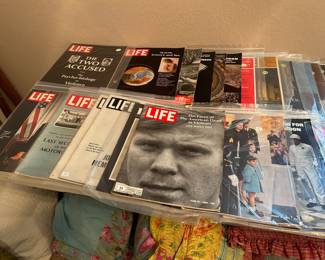 Lots of Vintage Life, Saturday Evening Posts and Look magazines, Headline newspapers