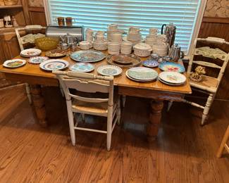 Antique Oak dining table, 3 Hitchcock chairs