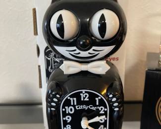 Kit-Cat Clock