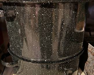 Stock pot enamelware black & white vintage