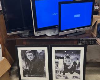 FLAT SCREEN TVS & BREAKFAST AT TIFFANY'S 