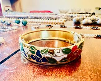 Cloisonné bangle bracelet 