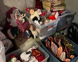 Christmas ornaments & decor featuring Spode, Reindeer, Santa, Angels in Massachusetts 