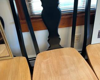 6 Matching wooden chairs