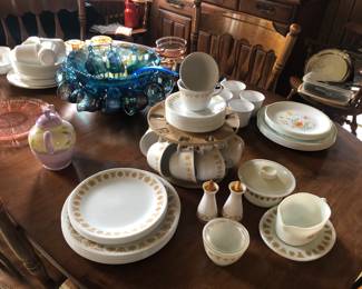 Vintage Pyrex & Corelle