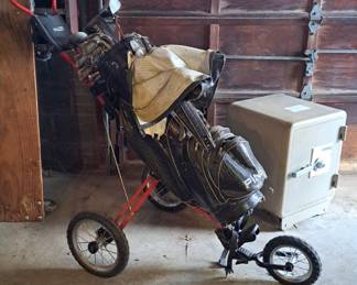 Golf Caddy & Gear 