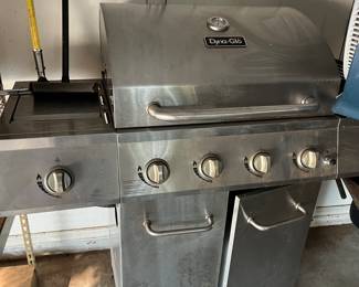 Dyna Glo propane grill, four burner