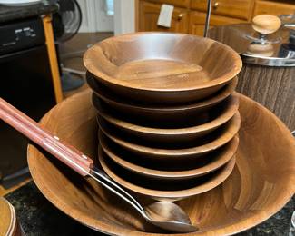 wooden salad bowl set