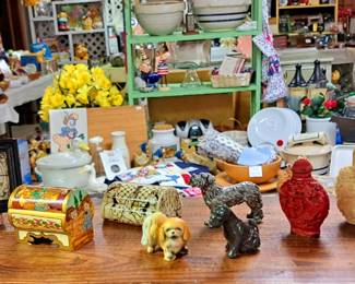Vintage ivory, bone and resin items. Small framed ivory, Asian bone trinket boxes and vintage Asian resin snuff bottles