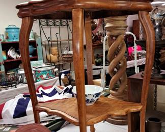 Unique antique lamp table