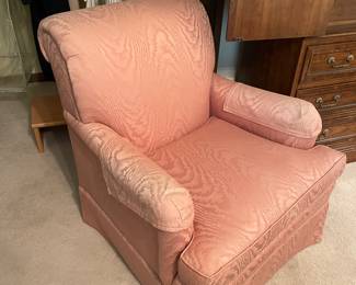 Lounge Chair - Peach 