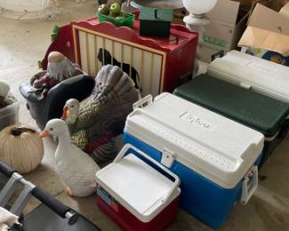 Coolers, Garden Figures 