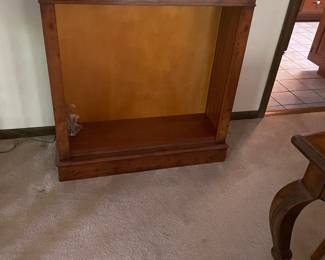 Bookshelf - yes there is a shelf 