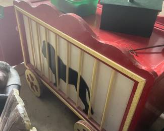 Circus Toy Trunk 