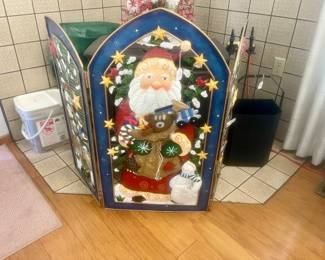 Fireplace screen for holiday 