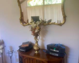 Side table and mirror 