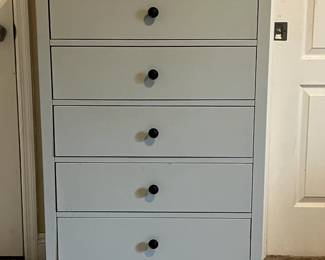 5 drawer tall dresser