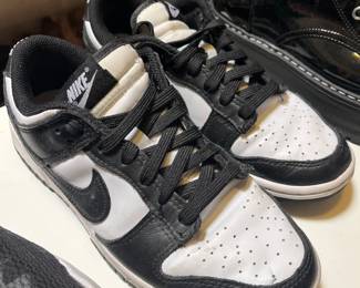 Nike Dunks, size 7