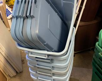 Rubbermaid 18 gal. Roughneck totes $9 each