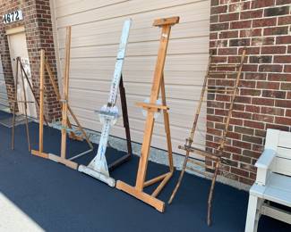 Art easels 