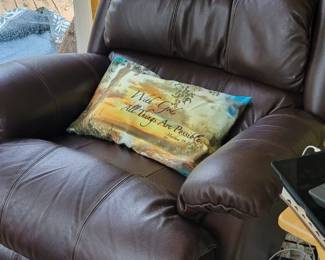 LAZYBOY Recliner with lift