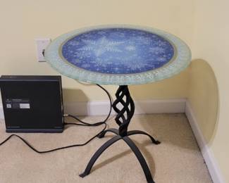 This table has a second top