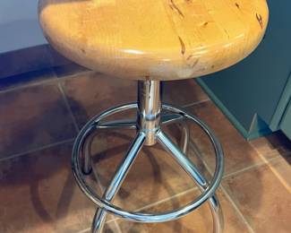 Backless Swivel Barstool with Wood Seat