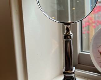 Eiffel Tower Themed Magnifying Glass