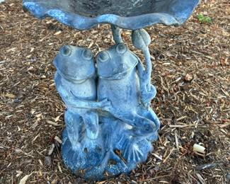 Frog Themed Mini Bird Bath