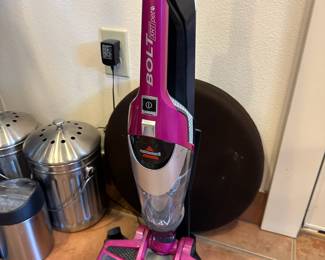 Bolt XRT Pet 2 in 1 Cordless Vacuum