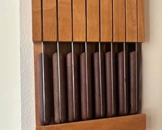 Set of 8 Tramontina Steak Knives 