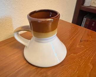 Stoneware Brown/White Flat Bottom Mug