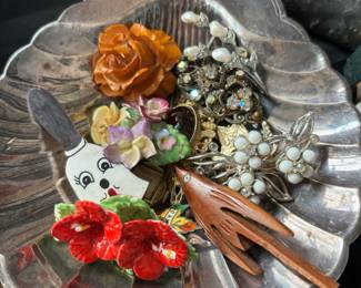 Assortment of Jewelry