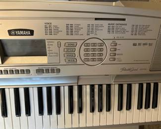 Yamaha Keyboard DGX- 500