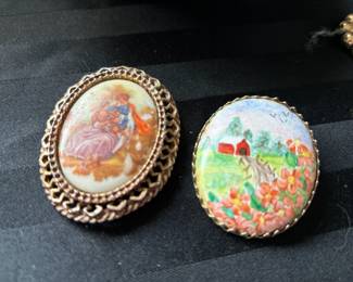 Assortment of Jewelry