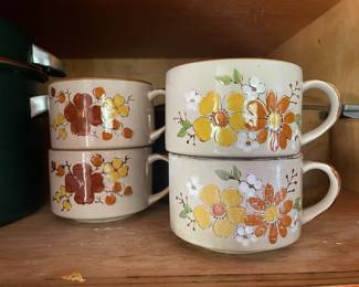 Set of 4 Stonecrest Pottery Soup Mugs