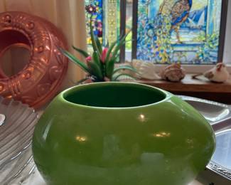 Hager Pottery Green Planter