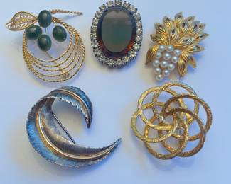 Assortment of Jewelry