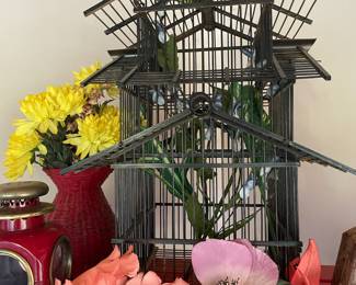 Black Painted Bamboo Pagoda Style Hanging Bird Cage 