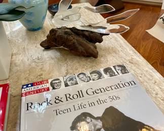 Great coffee table book featuring Elvis. 