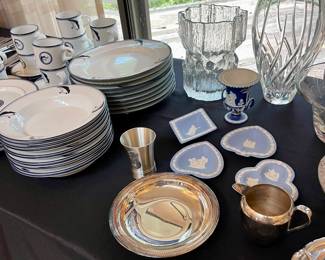 Wedgewood sweetmeat dishes 