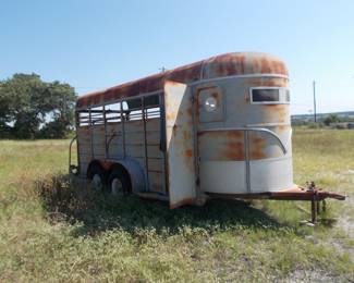 Horse trailer with title