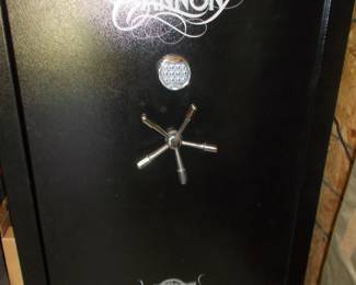 Canon large gun safe  Great condition