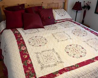 Closer look at four-poster bed and bedding (bedding sold separately).