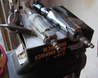 Melanie hammer screw drivers