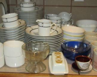 Melanie black and white china