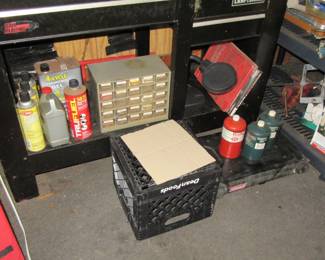 Melanie hardware, gas cyclinders